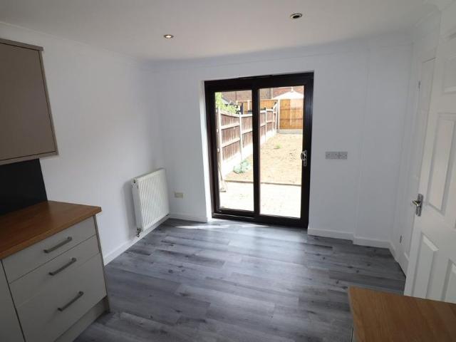2 bedroom house to rent
