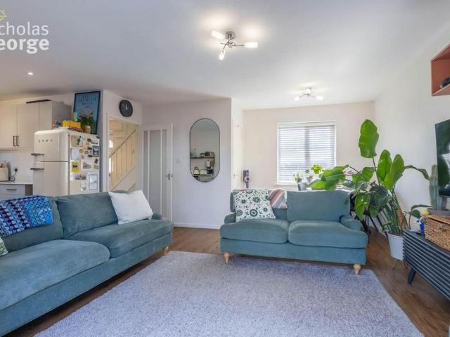 2 bedroom house to rent