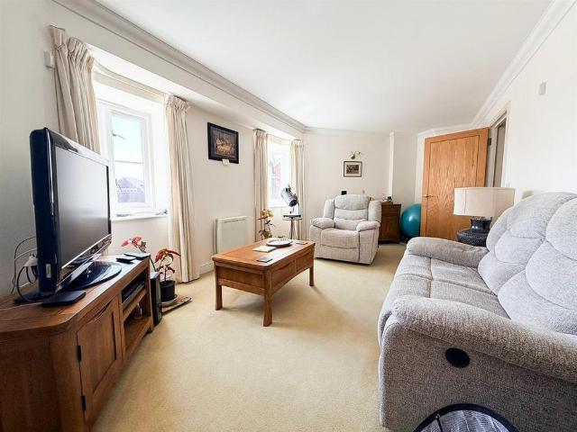 2 bedroom house to rent