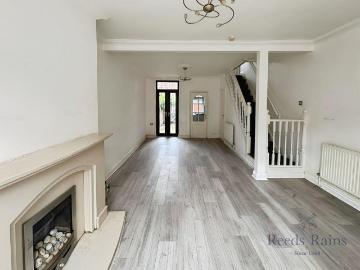 2 bedroom house to rent