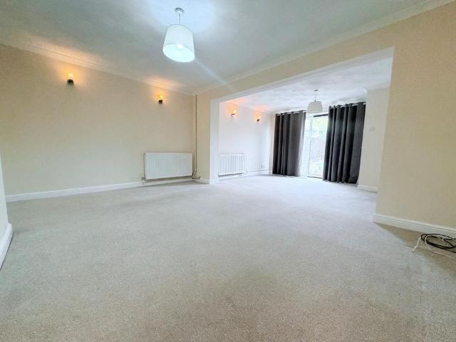 2 bedroom house to rent