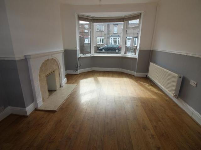 2 bedroom house to rent