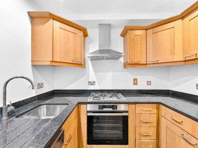 2 bedroom house to rent