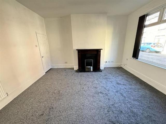 2 bedroom house to rent
