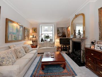 Belgravia, London, Greater London - Equipped kitchen