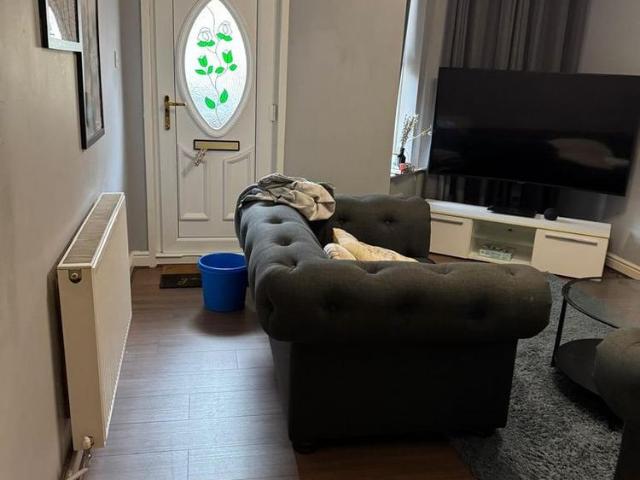 2 bedroom house to rent