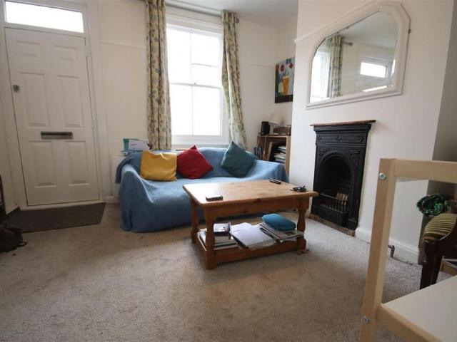 2 bedroom house to rent