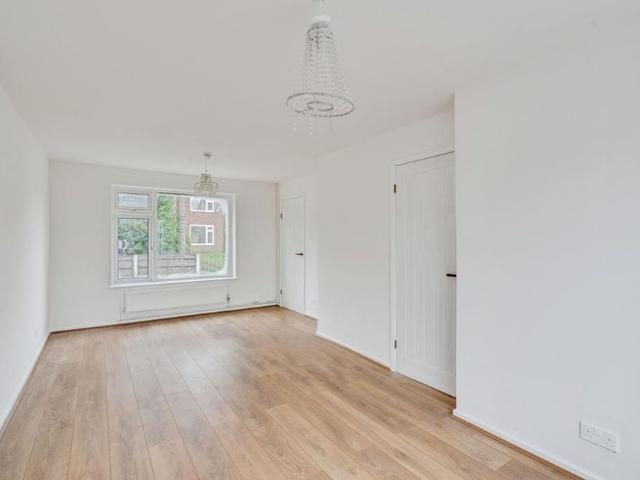 2 bedroom house to rent
