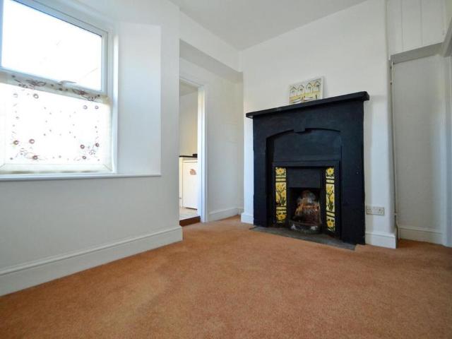 2 bedroom house to rent