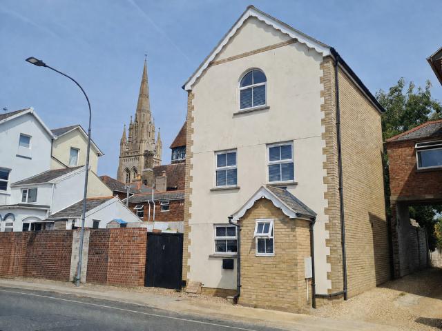 2 bedroom house to rent