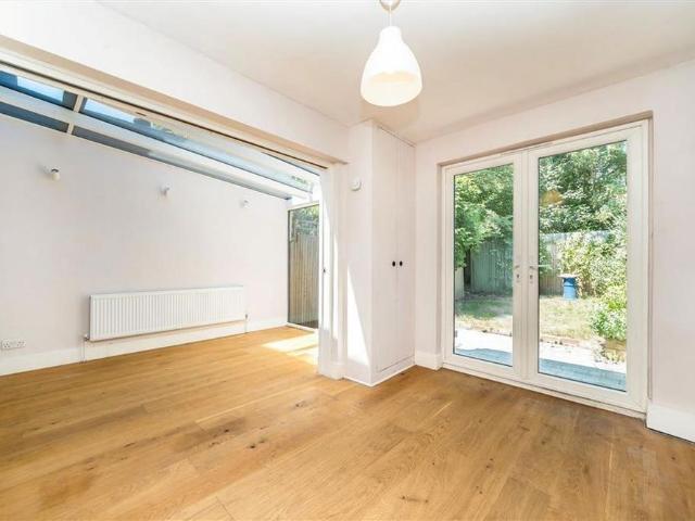 2 bedroom house to rent