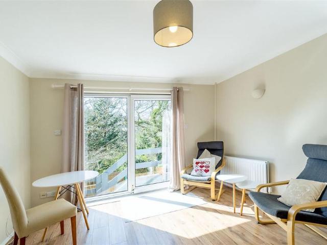 2 bedroom house to rent