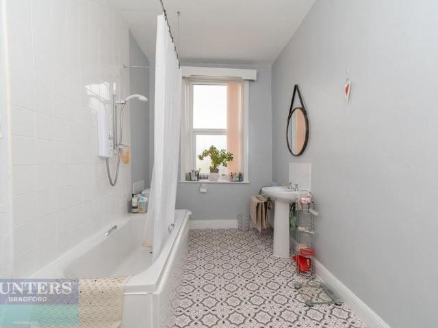 2 bedroom house to rent