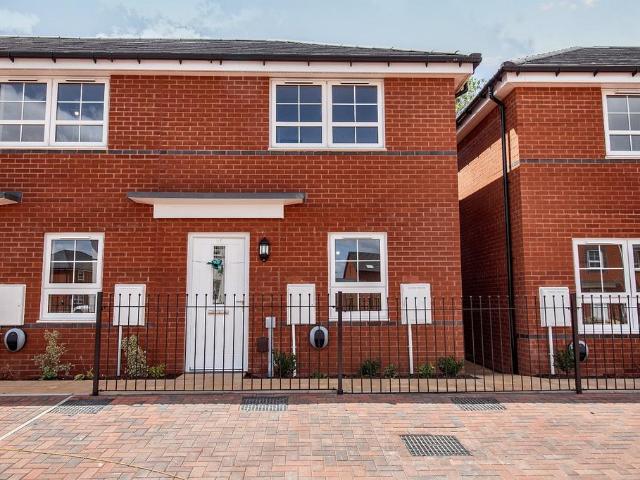 2 bedroom house to rent