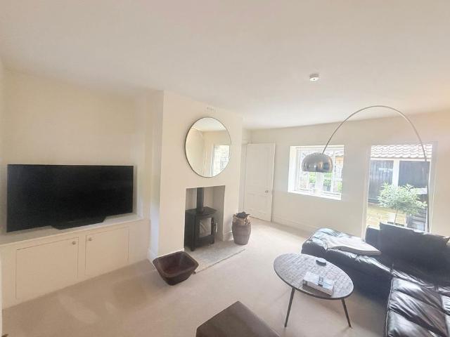 2 bedroom house to rent