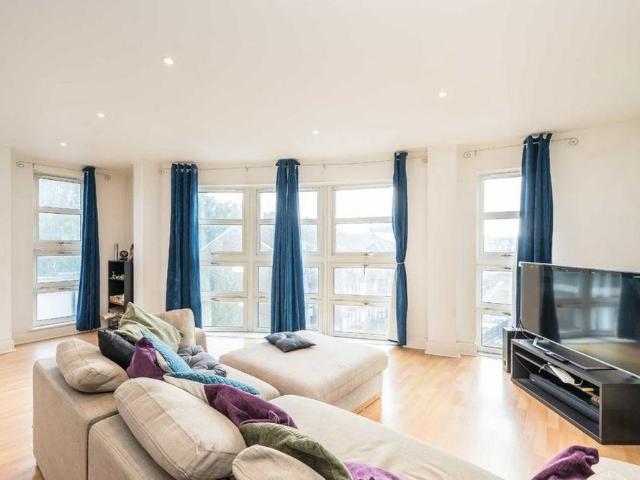 2 bedroom house to rent