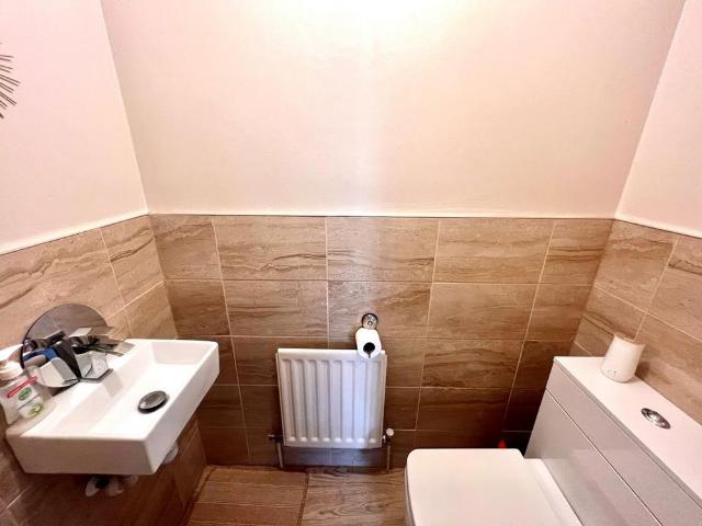 2 bedroom house to rent