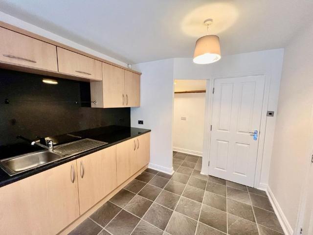 2 bedroom house to rent
