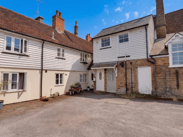 2 bedroom house to rent