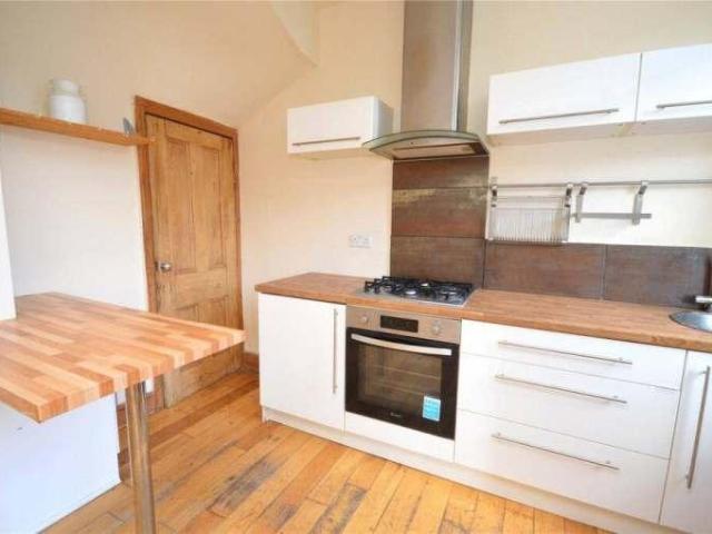 2 bedroom house to rent