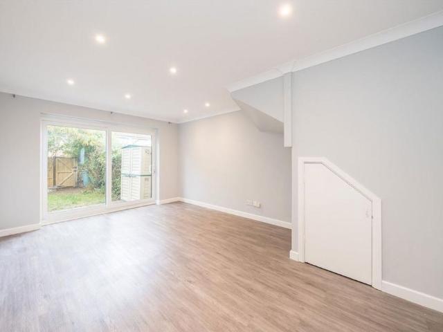 2 bedroom house to rent