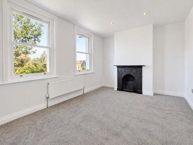 2 bedroom house to rent