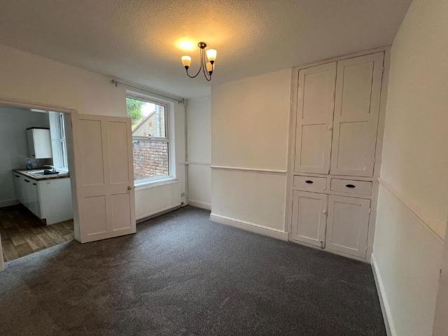 2 bedroom house to rent