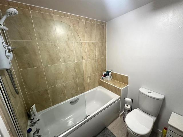 2 bedroom house to rent