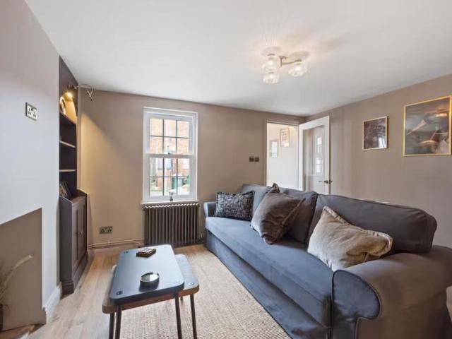 2 bedroom house to rent