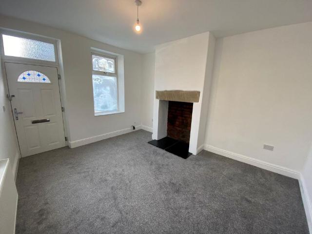 2 bedroom house to rent