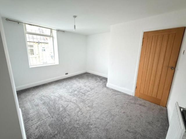 2 bedroom house to rent