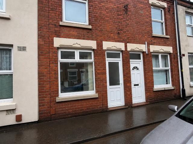 2 bedroom house to rent