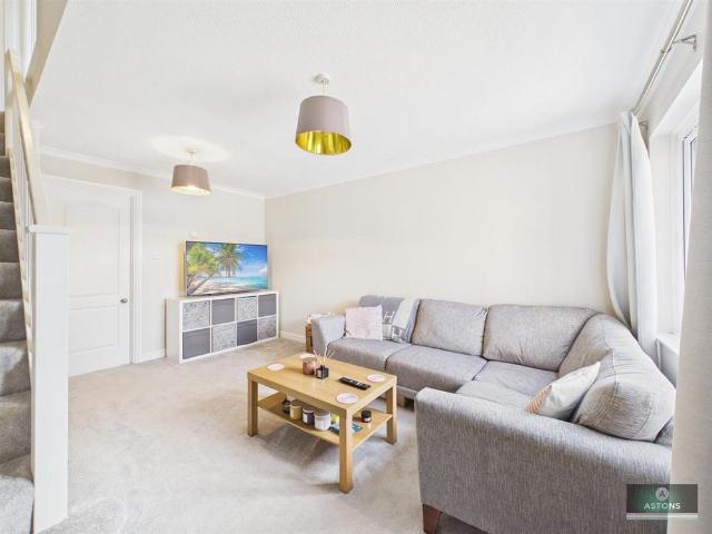 2 bedroom house to rent