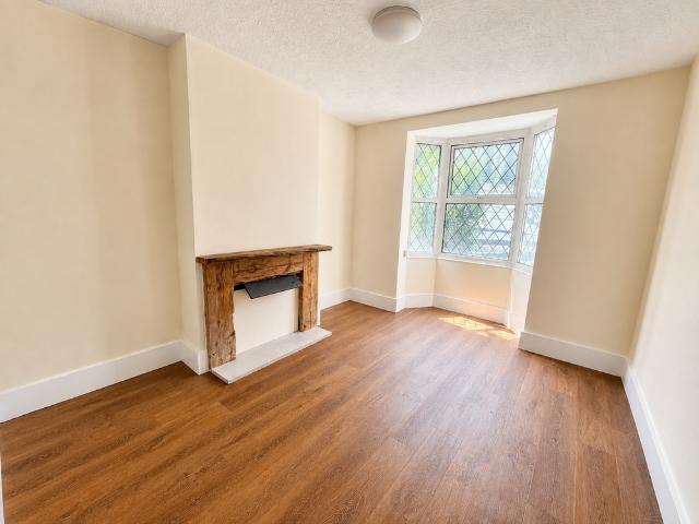 2 bedroom house to rent