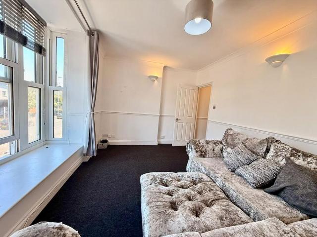 2 bedroom house to rent