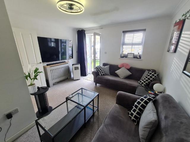 2 bedroom house to rent
