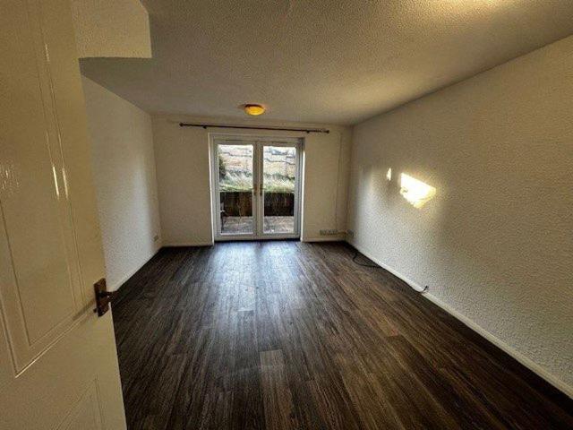 2 bedroom house to rent