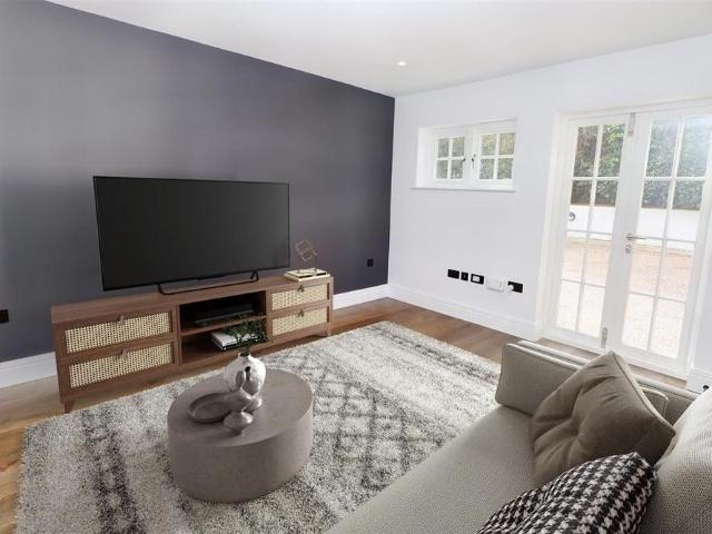 2 bedroom house to rent