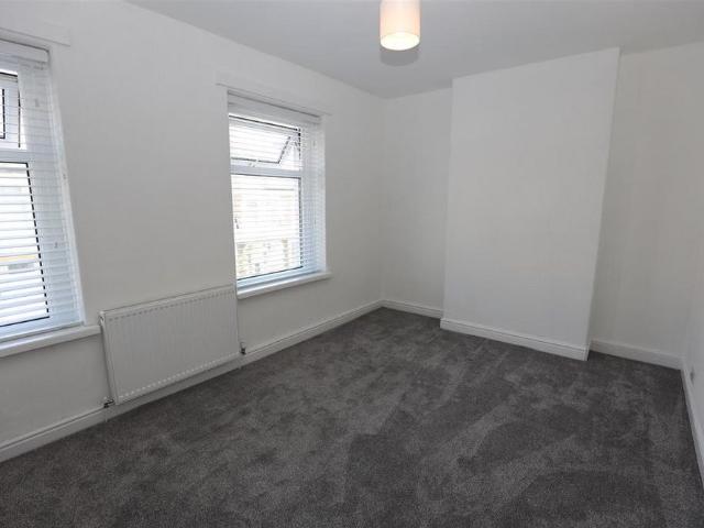 2 bedroom house to rent