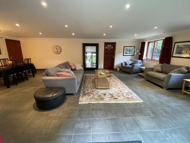 2 bedroom house to rent