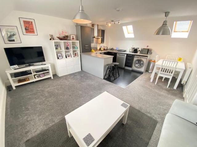2 bedroom house to rent
