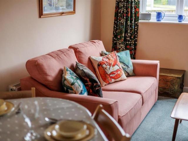 2 bedroom house to rent