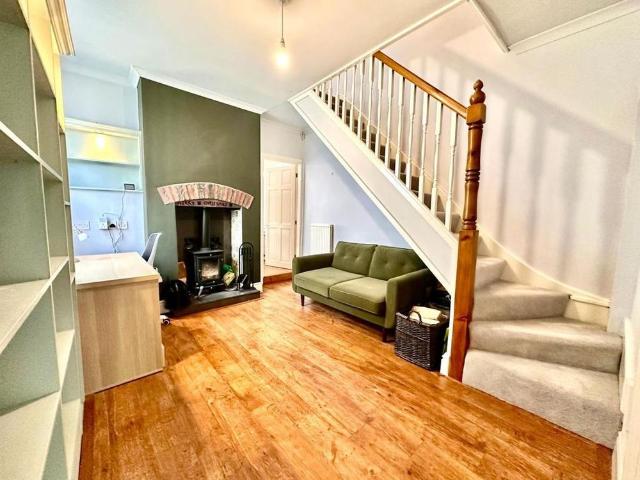 2 bedroom house to rent