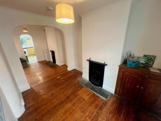 2 bedroom house to rent
