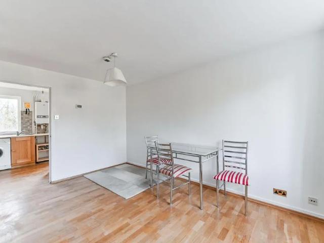 2 bedroom house to rent