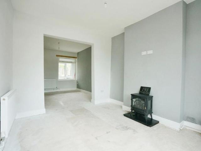 2 bedroom house to rent