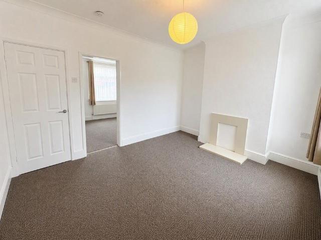 2 bedroom house to rent