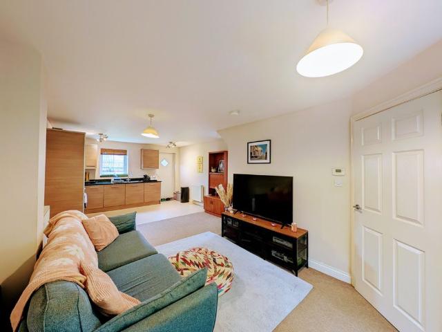2 bedroom house to rent