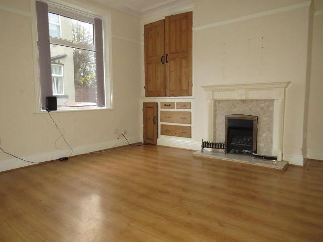 2 bedroom house to rent