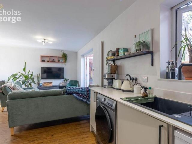 2 bedroom house to rent